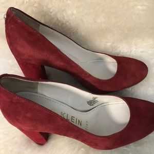 Anne Klein iFlex Lonniel Red Burgundy Suede 6.5